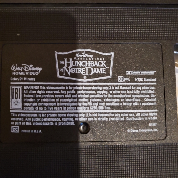 🛍The Hunchback of Notre Dame VHS Walt Disney Masterpiece Collection - Picture 8 of 9